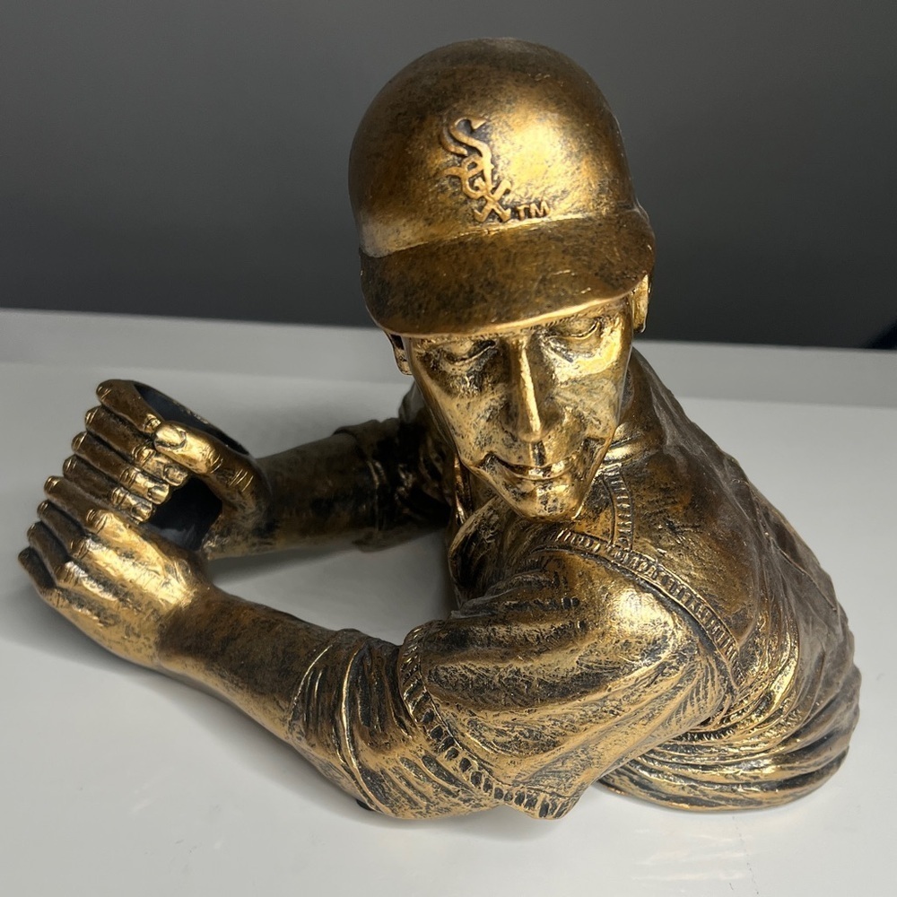 New York Yankees Bronze Polyresin Baseball Player Wine Bottle Holder
